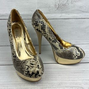 Rouge helium high heels size 5.5